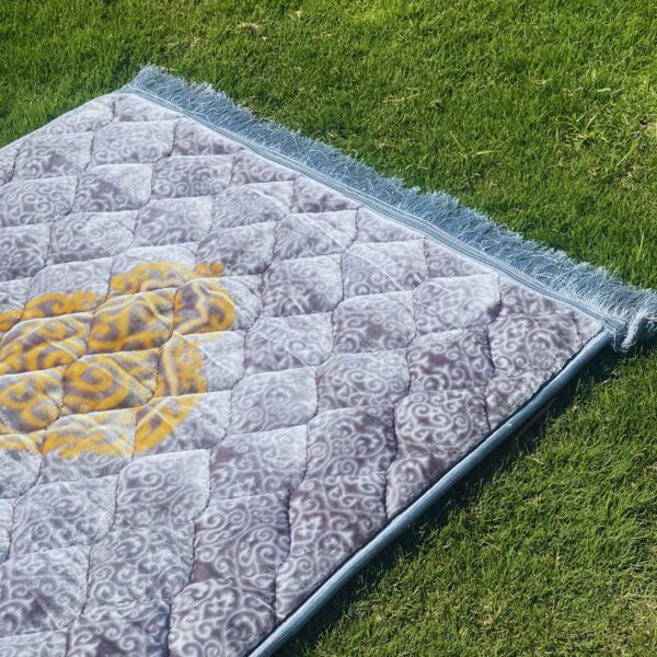 urbanvogie-prayer-mat-kg122
